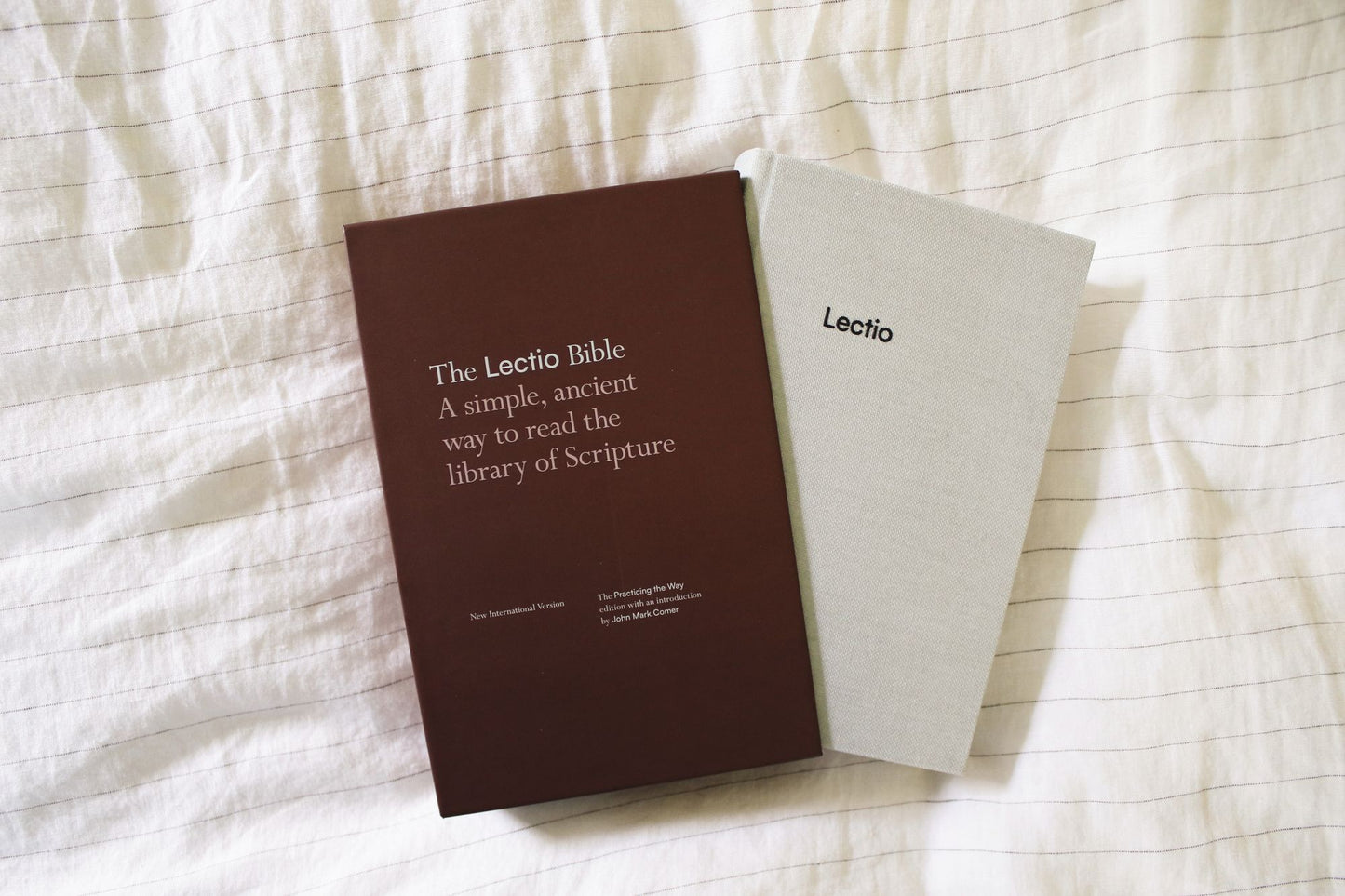 NIV Lectio Bible: A simple, ancient way to read the library of Scripture, Cloth over Board: The Practicing the Way edition with an introduction by John Mark Comer