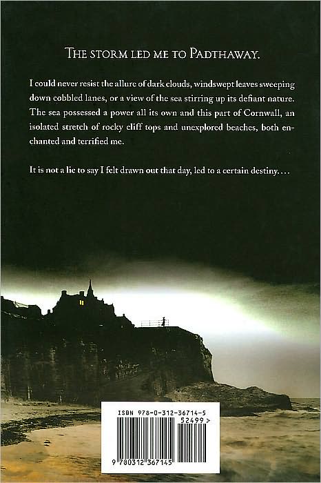 Murder on the Cliffs (Daphne du Maurier Mystery Series #1)