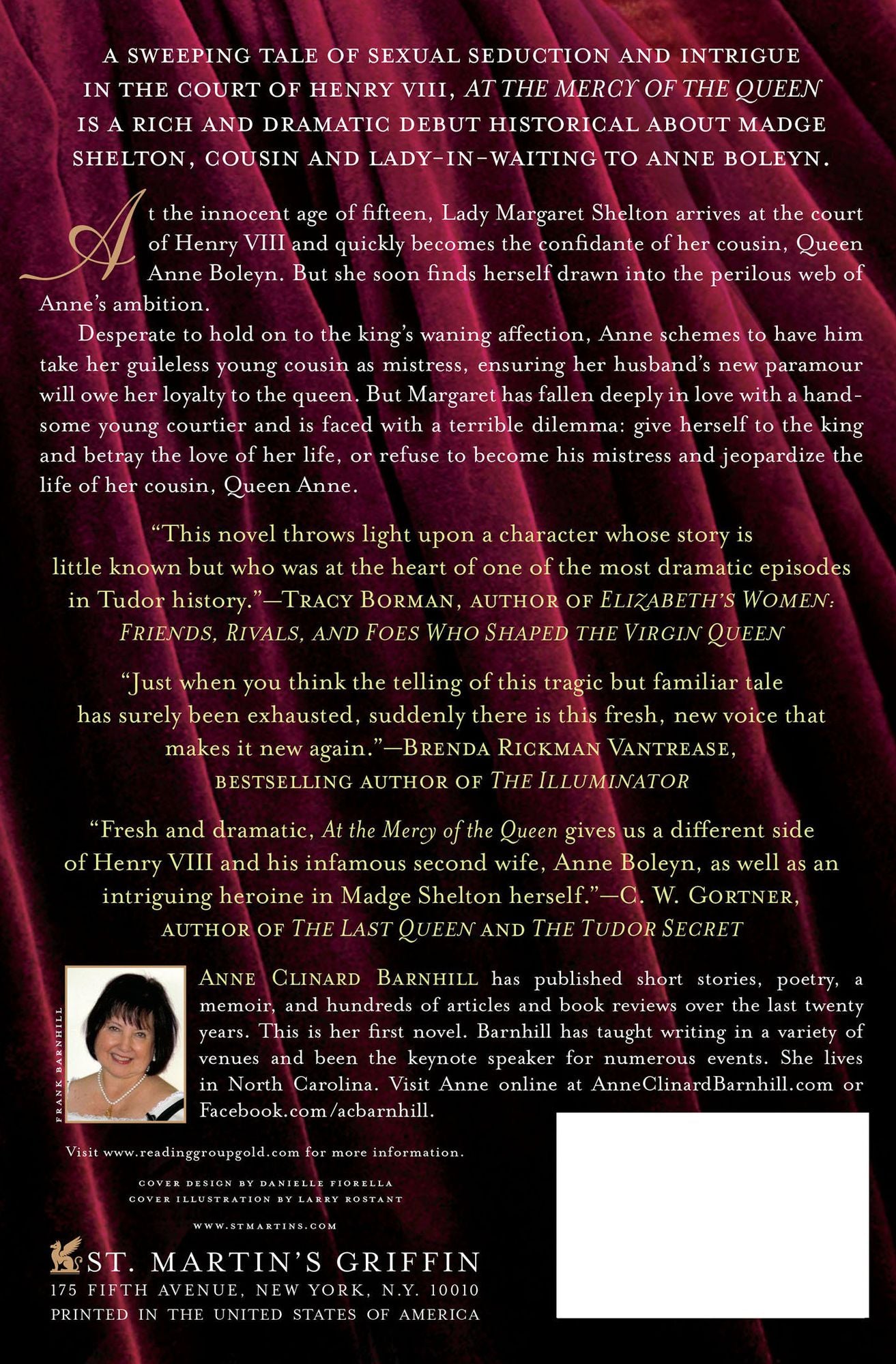 At the Mercy of the Queen: A Novel of Anne Boleyn