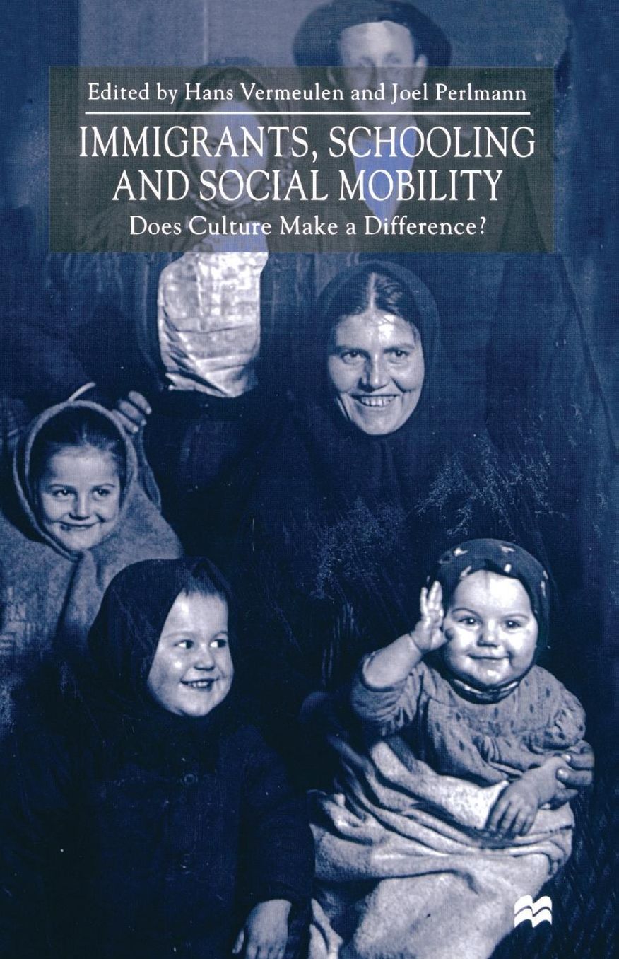 Immigrants, Schooling and Social Mobility: Does Culture make a Difference?