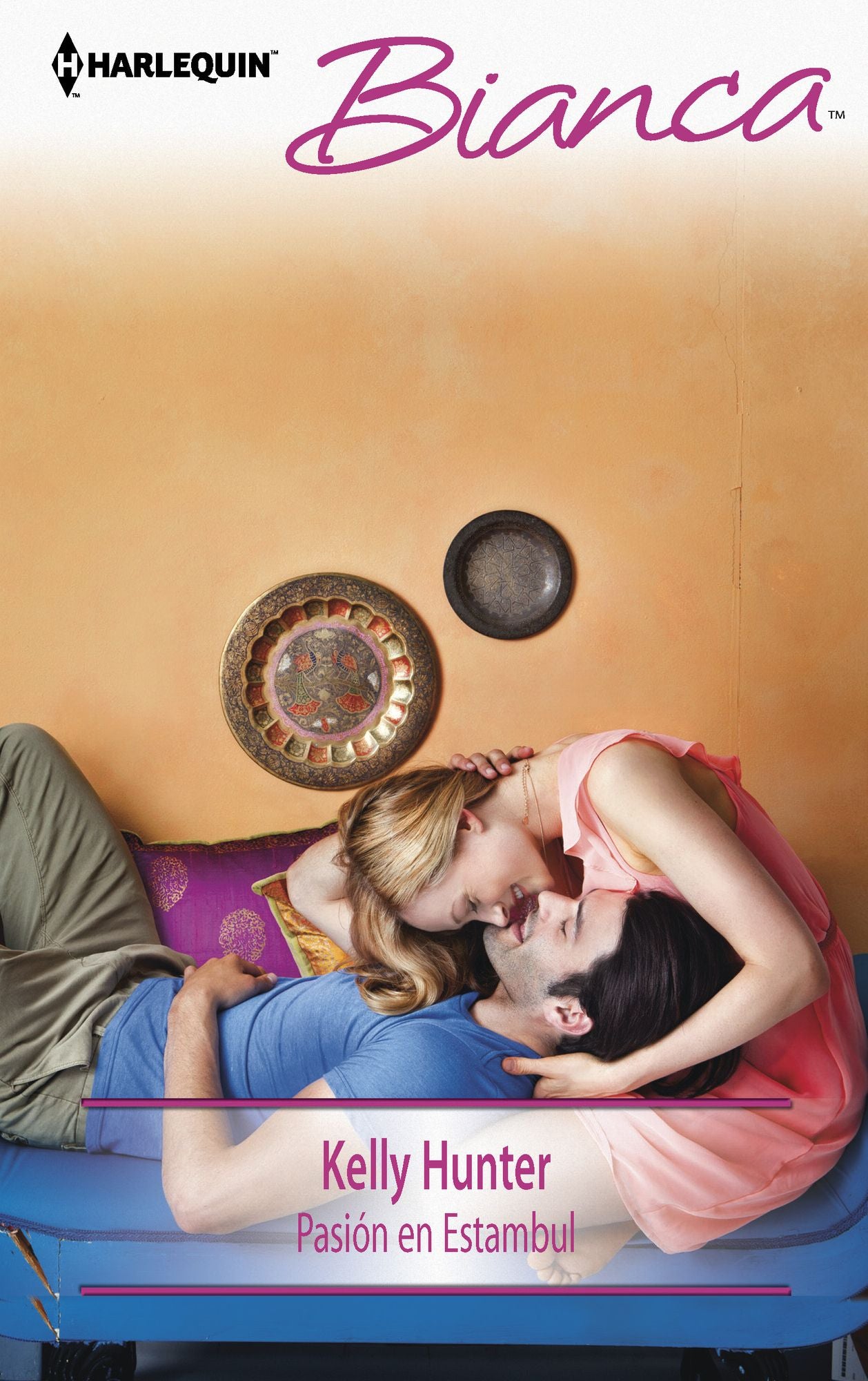 Pasión en Estambul (What the Bride Didn't Know) (Harlequin Bianca Series #999)