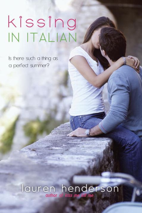 Kissing in Italian