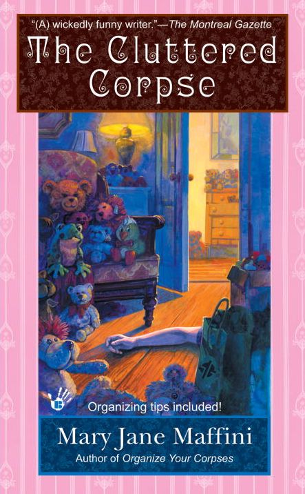 The Cluttered Corpse (Charlotte Adams Series #2)