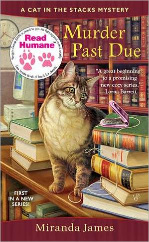 Murder Past Due (Cat in the Stacks Series #1)