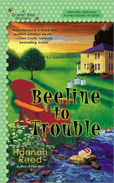 Beeline to Trouble (Queen Bee Mystery Series #4)