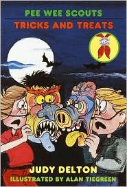 Tricks and Treats (Pee Wee Scouts Series #24)
