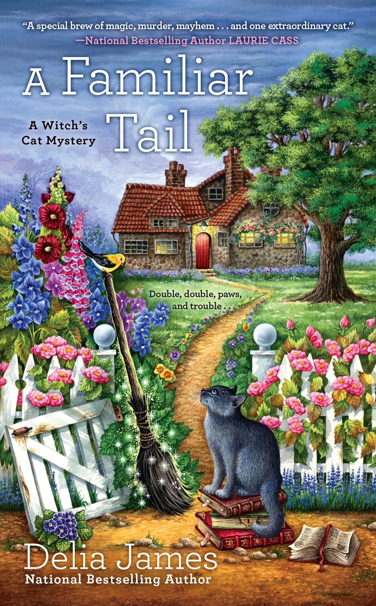 A Familiar Tail (Witch's Cat Series #1)