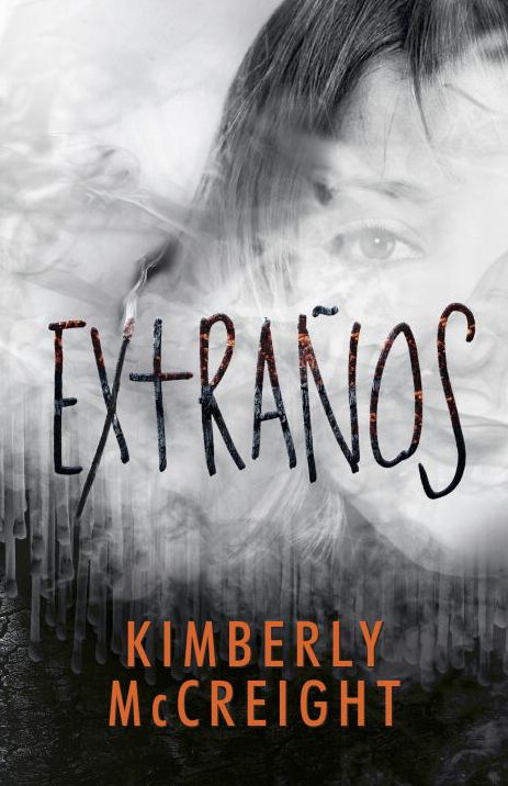 Extraños: (The Outliers Spanish-language edition)