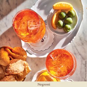 Via Carota: A Celebration of Seasonal Cooking from the Beloved Greenwich Village Restaurant: An Italian Cookbook