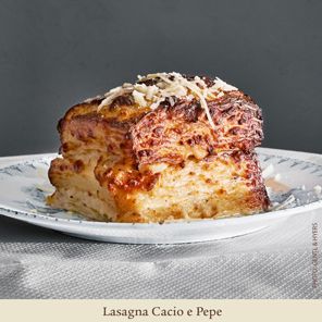 Via Carota: A Celebration of Seasonal Cooking from the Beloved Greenwich Village Restaurant: An Italian Cookbook