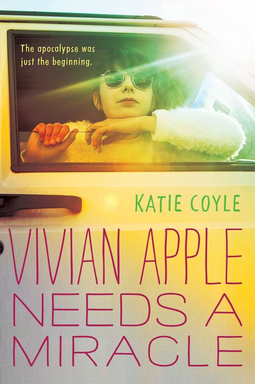 Vivian Apple Needs a Miracle (Vivian Apple Series #2)
