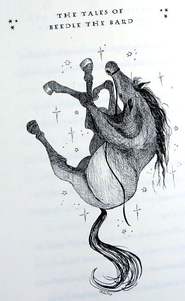 The Tales of Beedle the Bard (Harry Potter Series)