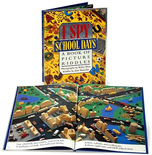 I Spy School Days: A Book of Picture Riddles