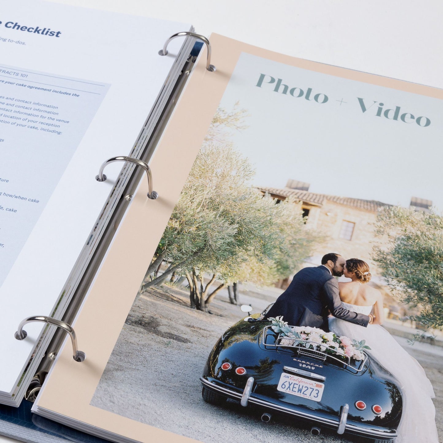 The Knot Ultimate Wedding Planner and Organizer, Revised and Updated [binder]: Worksheets, Checklists, Inspiration, Calendars, and Pockets