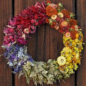 Designing with Dried Flowers: Creating Everlasting Arrangements