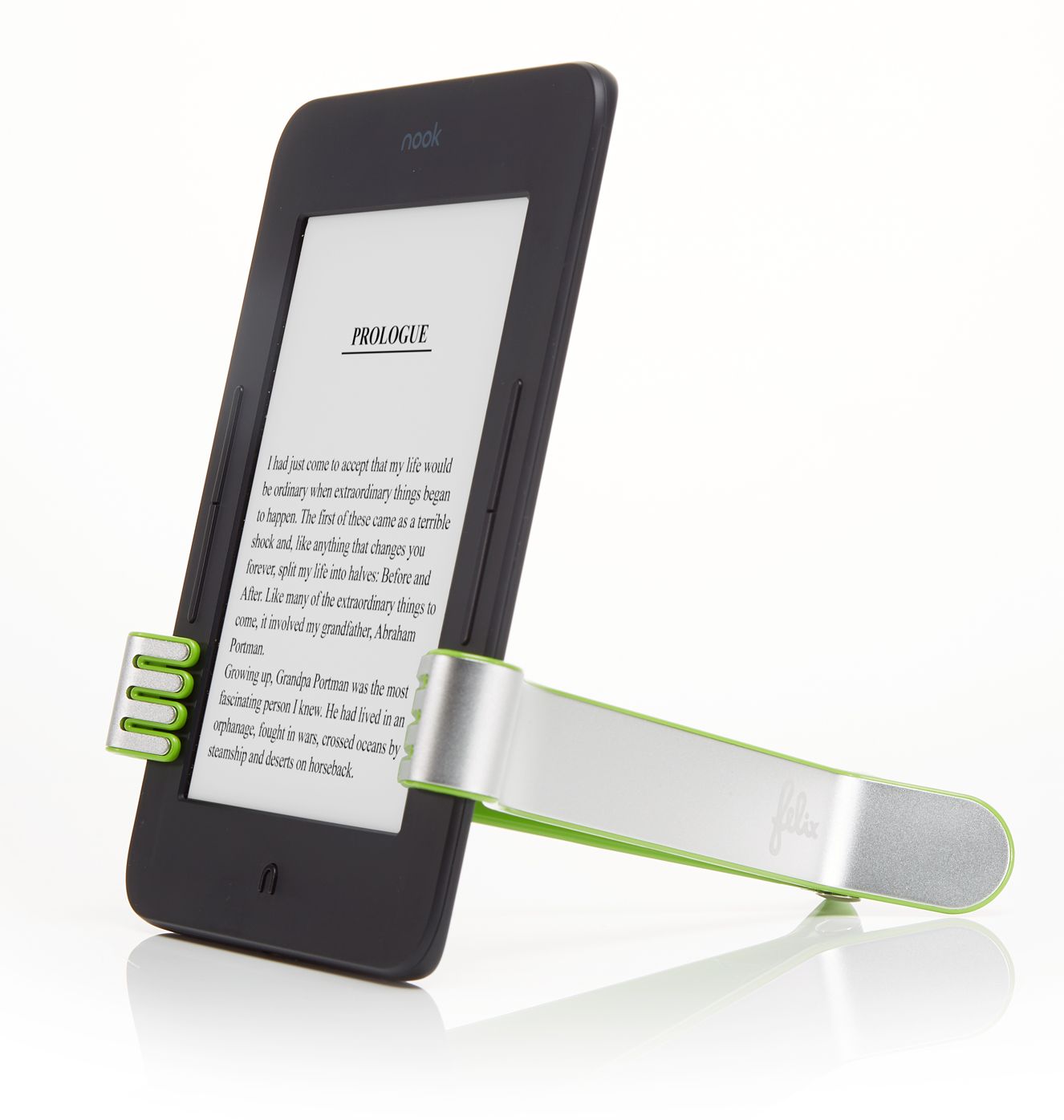 CO-BRANDED TWO HANDS STAND IN GREEN