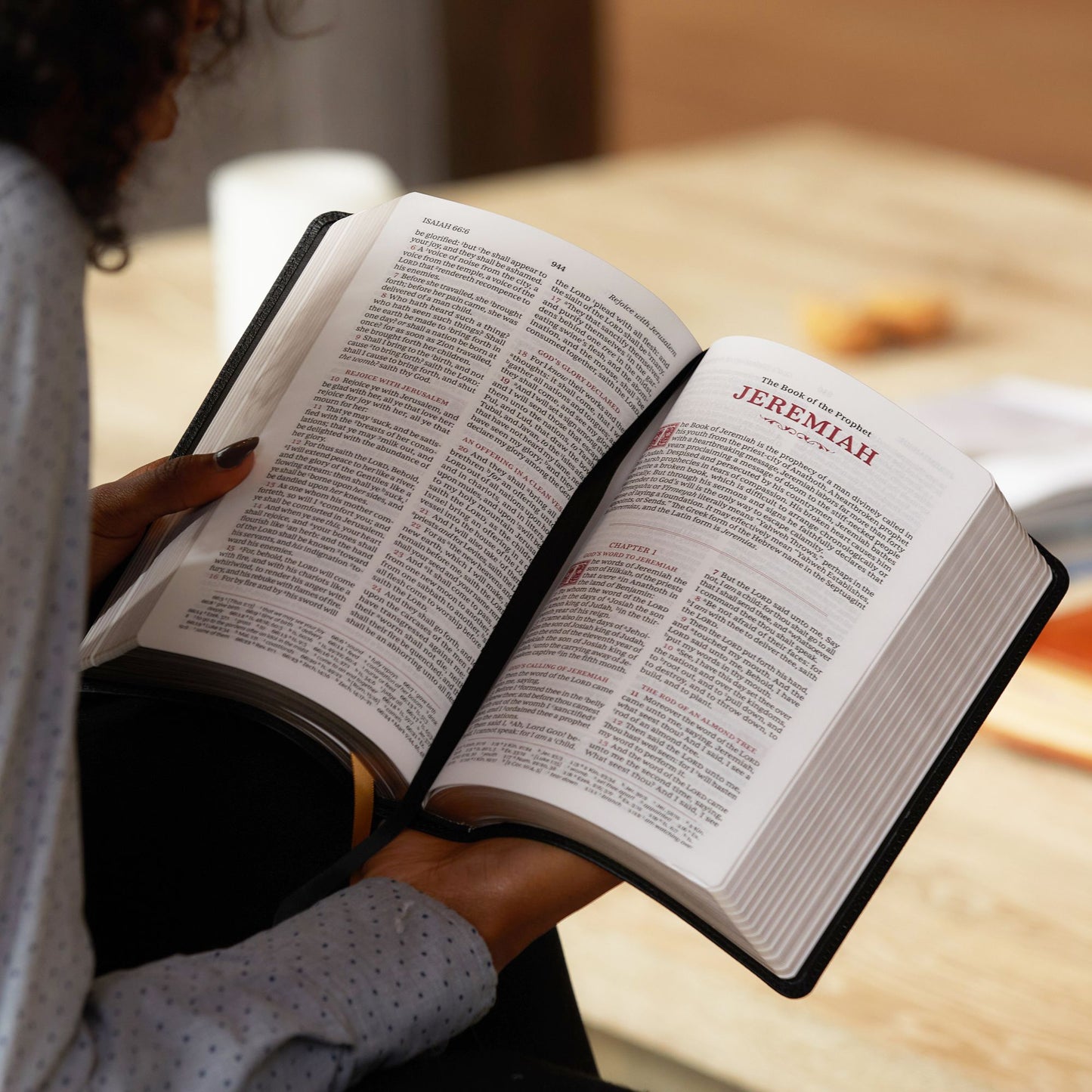 Kjv, Sovereign Collection Bible, Personal Size, Genuine Leather, Black, Red Letter Edition, Comfort Print: Holy Bible, King James Version