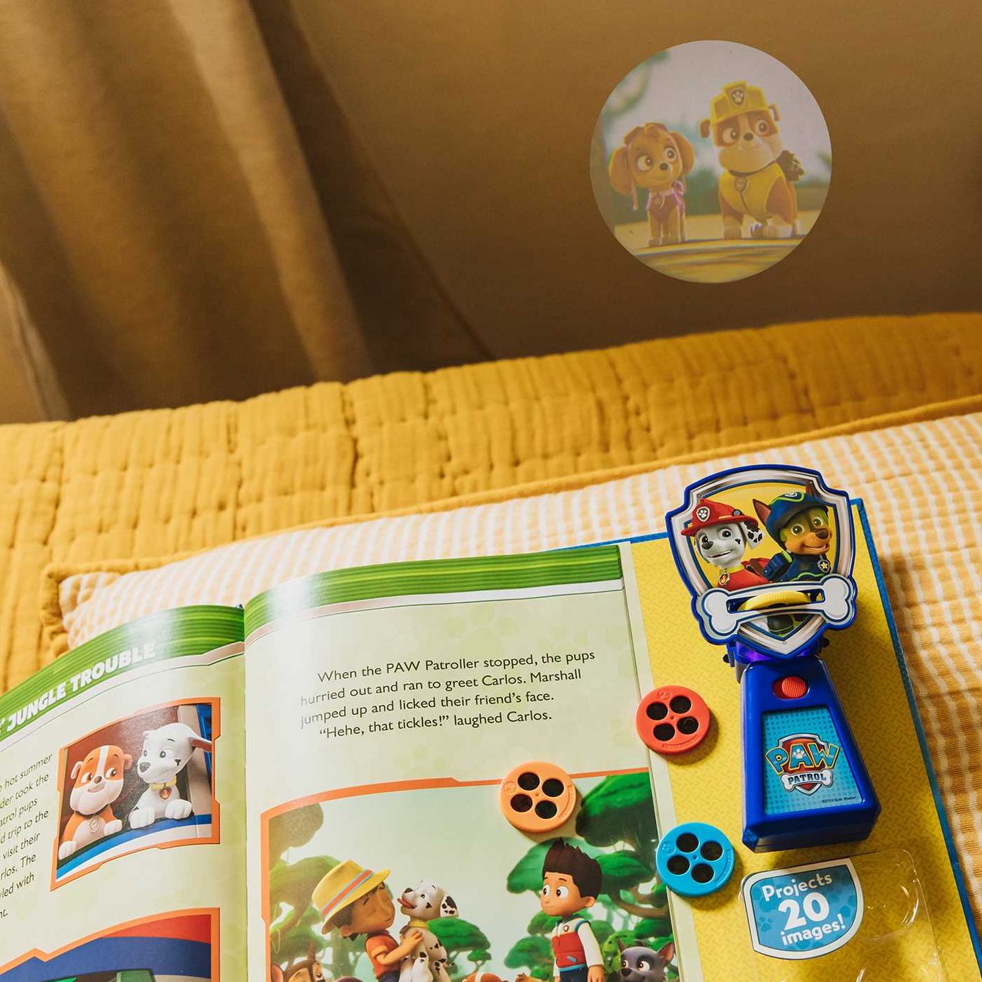 Paw Patrol: Movie Theater Storybook & Movie Projector