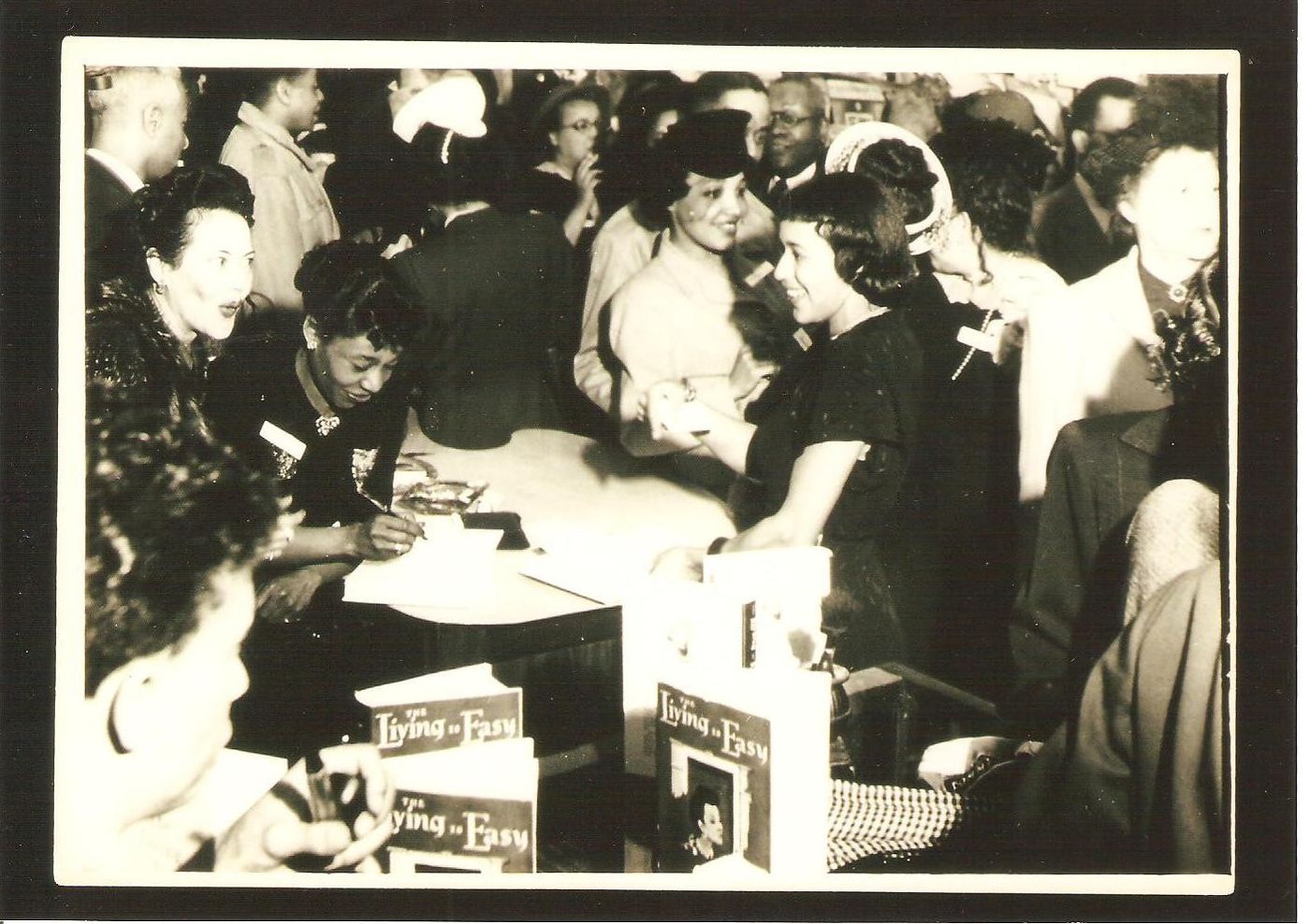 Literary Sisters: Dorothy West and Her Circle, A Biography of the Harlem Renaissance