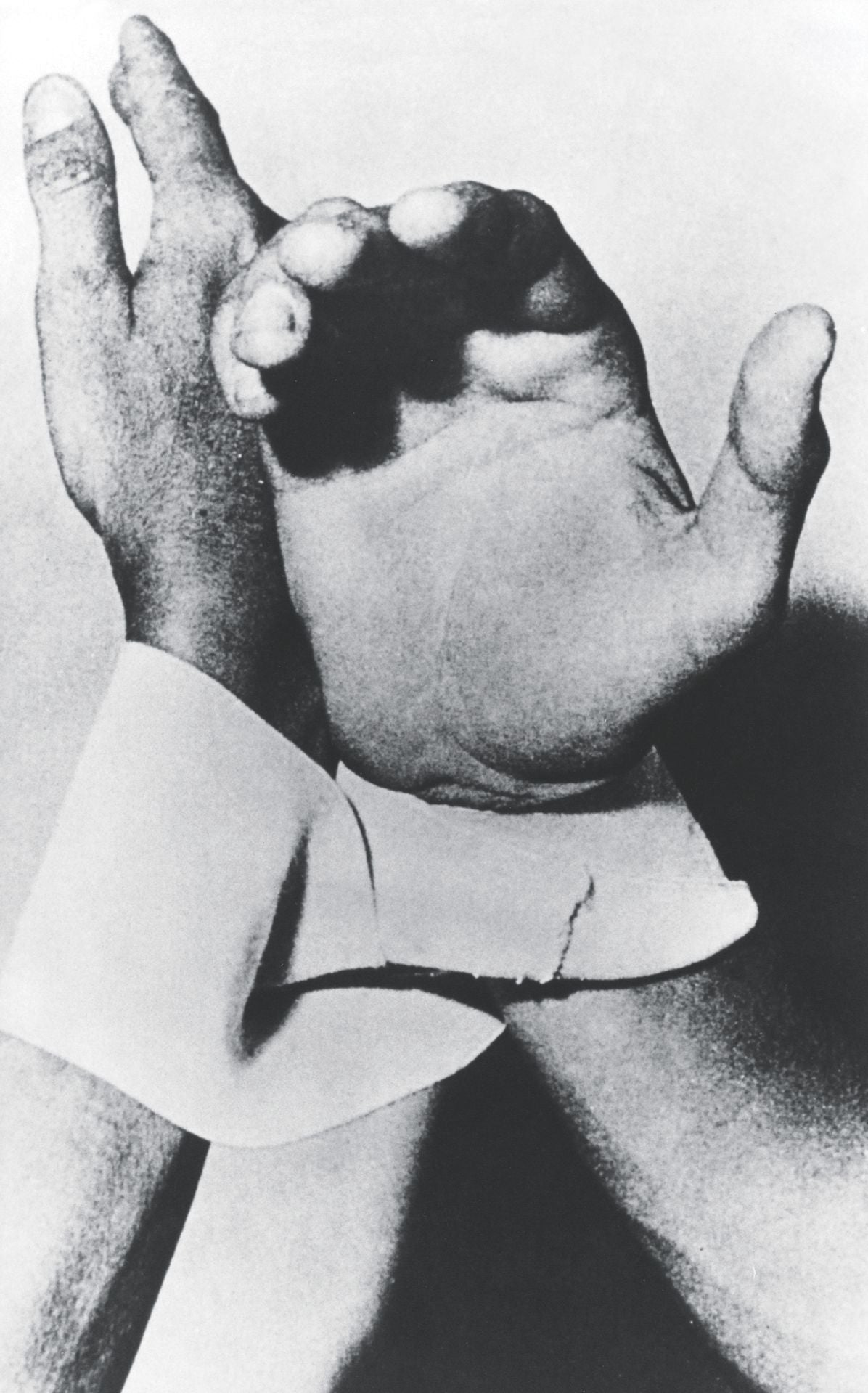 Lygia Clark: The Abandonment of Art, 1948-1988