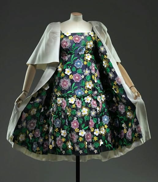 Arnold Scaasi: American Couturier