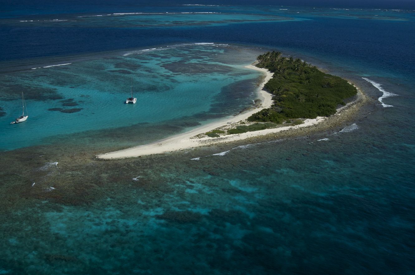 Islands of Eden: St.Vincent and the Grenadines