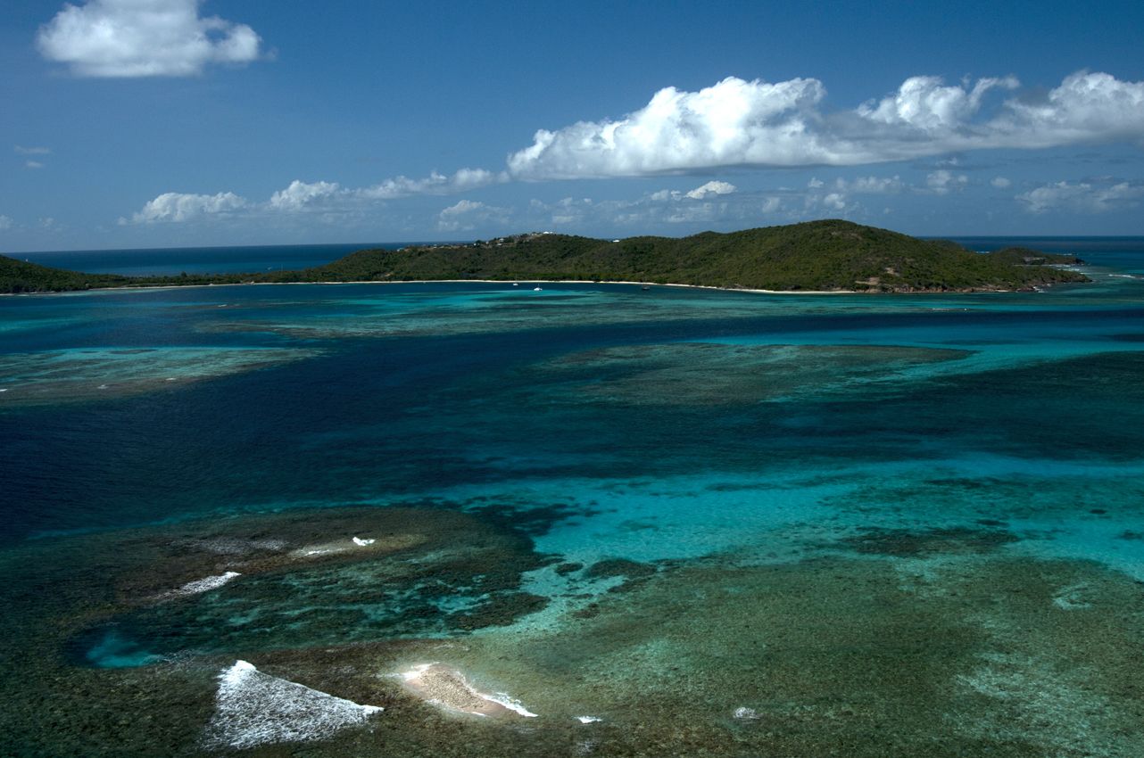 Islands of Eden: St.Vincent and the Grenadines