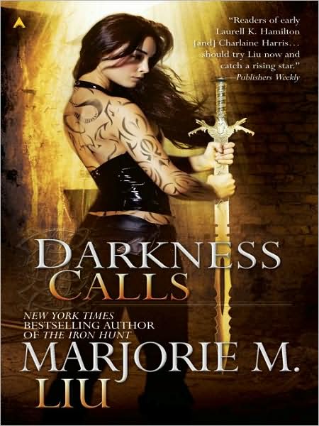 Darkness Calls (Hunter Kiss Series #2)