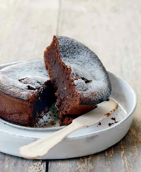 Larousse on Pastry: 200 Recipes for Everyone, from Beginner to Expert