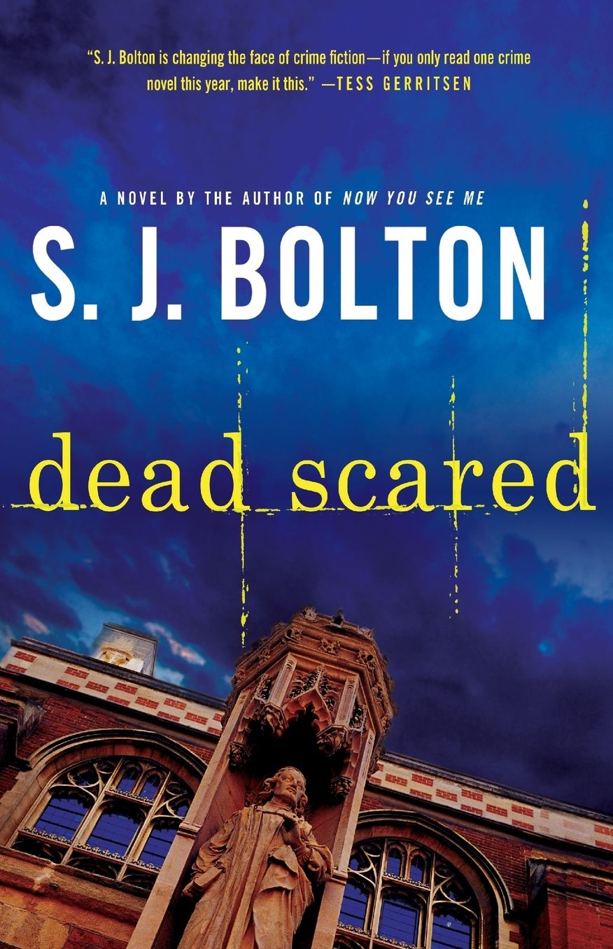 Dead Scared (Lacey Flint Series #2)