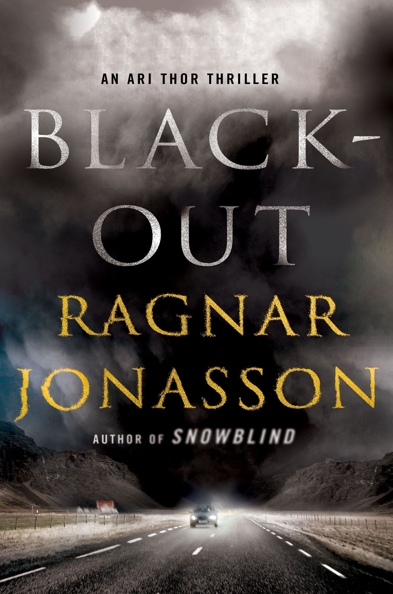 Blackout: A Thriller