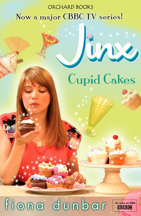 The Lulu Baker Trilogy: Cupid Cakes: Book 2