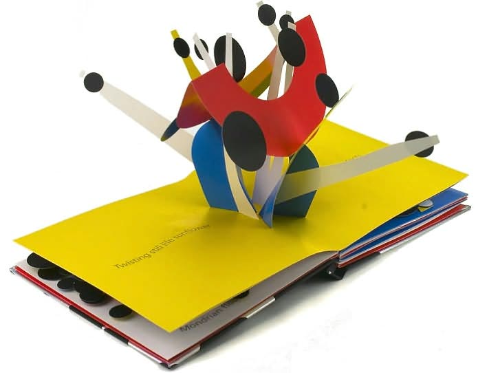 600 Black Spots: A Pop-up Book for Children of All Ages
