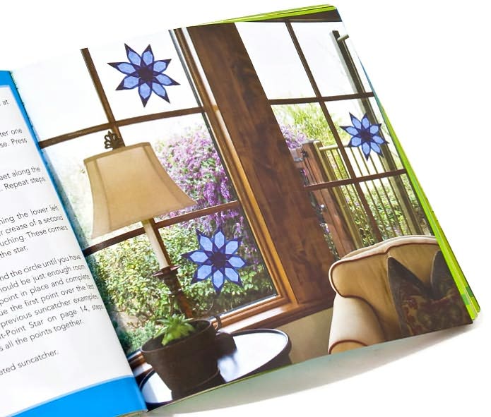 Origami Suncatchers: Create 20 Dazzling Stars for Your Windows