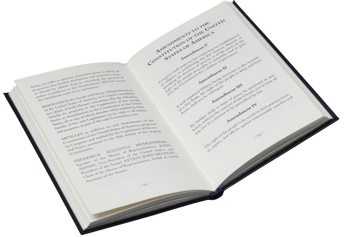 The Constitution of the United States of America with the Declaration of Independence (Barnes & Noble Pocket Leather Editions)