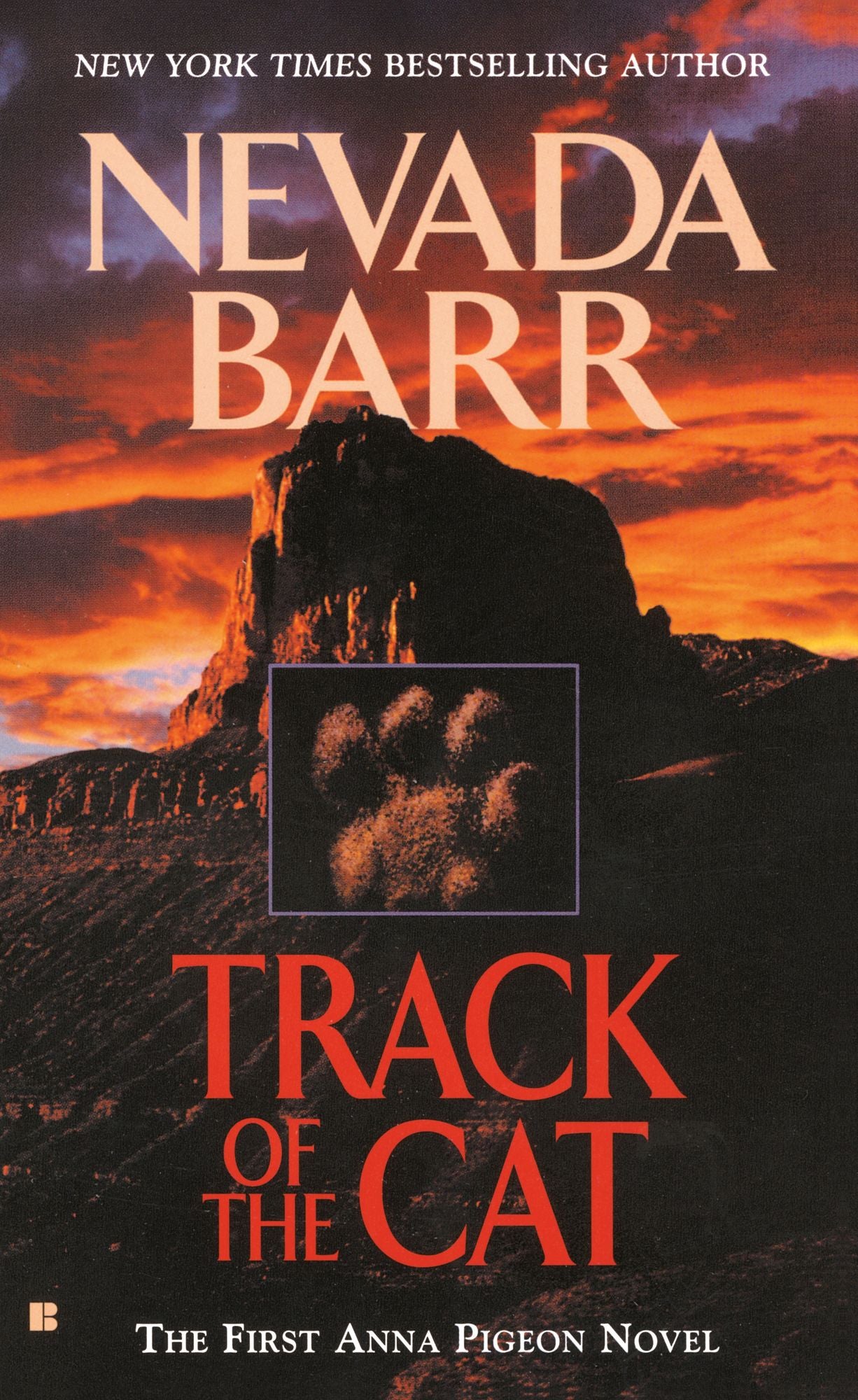 Track of the Cat (Anna Pigeon Series #1)