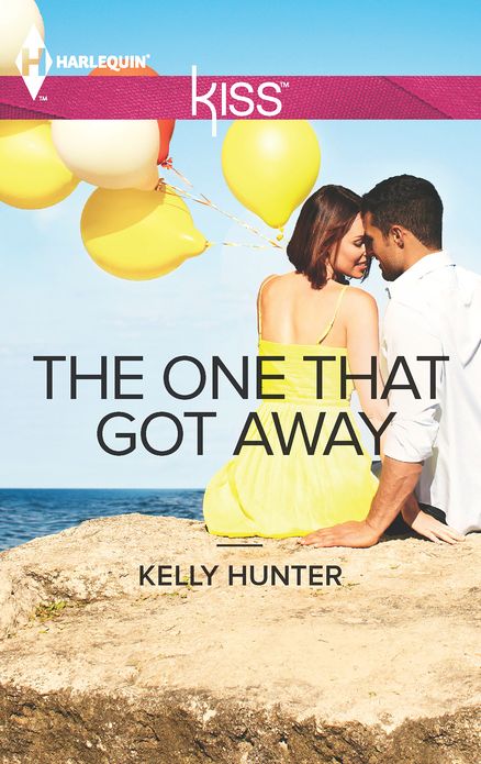 The One That Got Away (Harlequin Kiss Series #1)