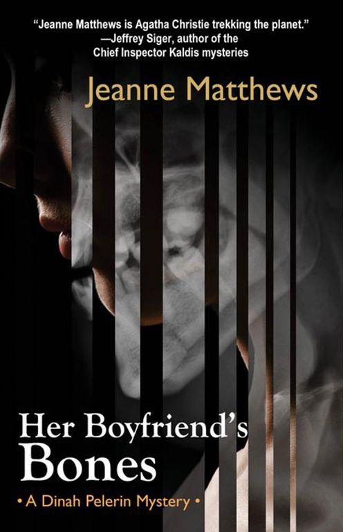 Her Boyfriend's Bones (Dinah Pelerin Series #4)