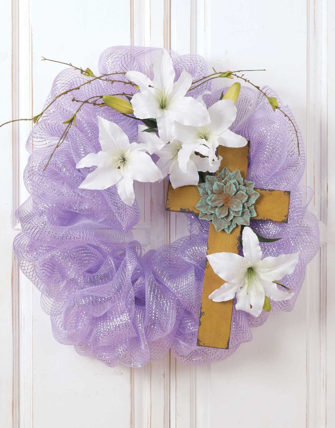 Learn to Make Deco Mesh Wreaths