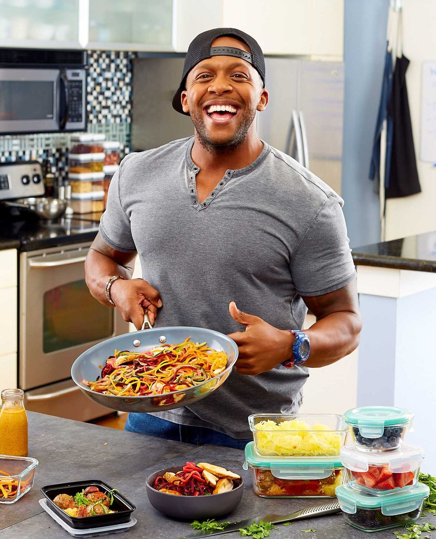 Fit Men Cook: 100+ Meal Prep Recipes for Men and Women--Always #healthyaf, Never Boring