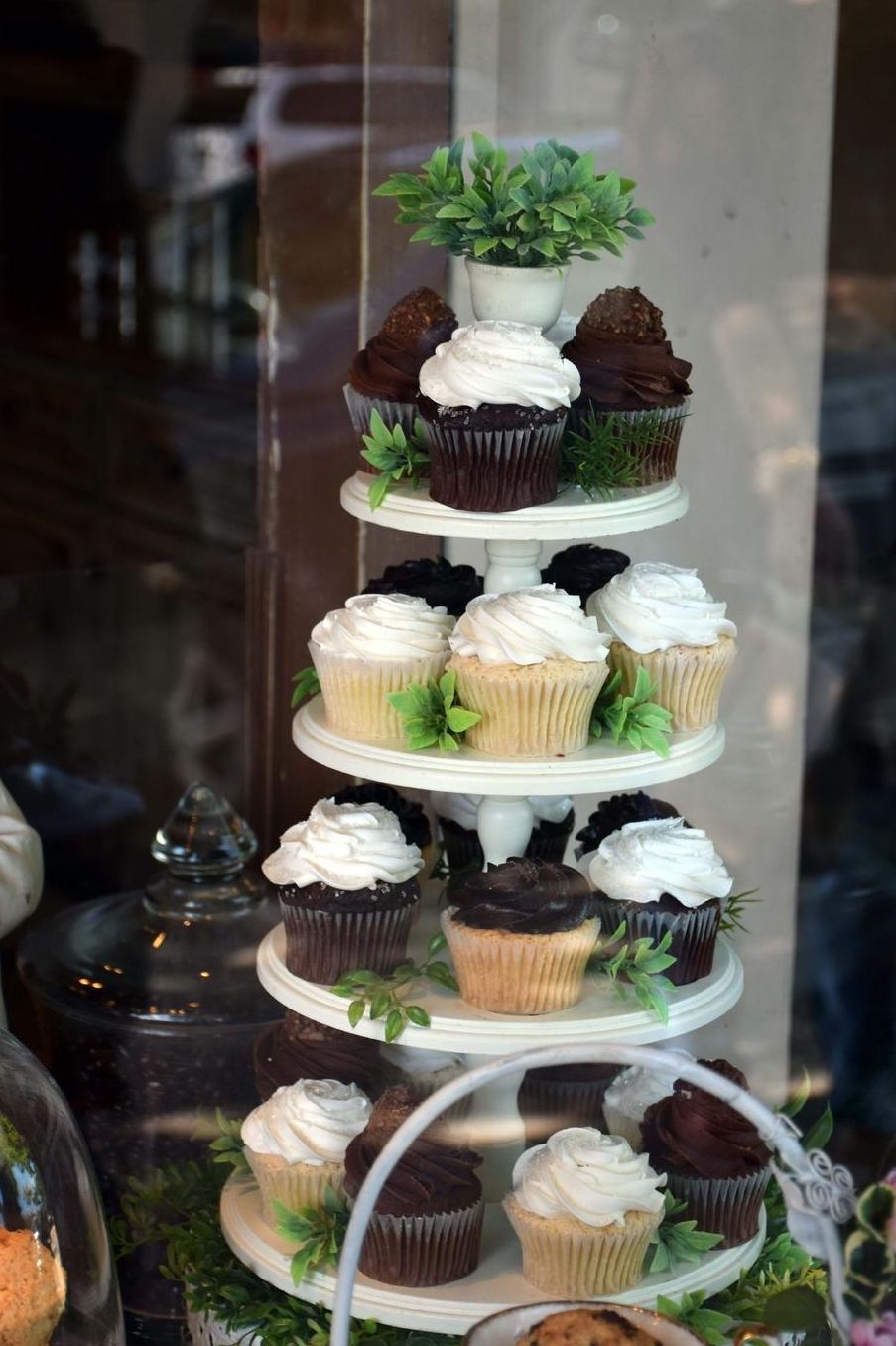 A Tier of Cupcakes on a Buffet Table Journal: 150 Page Lined Notebook/Diary