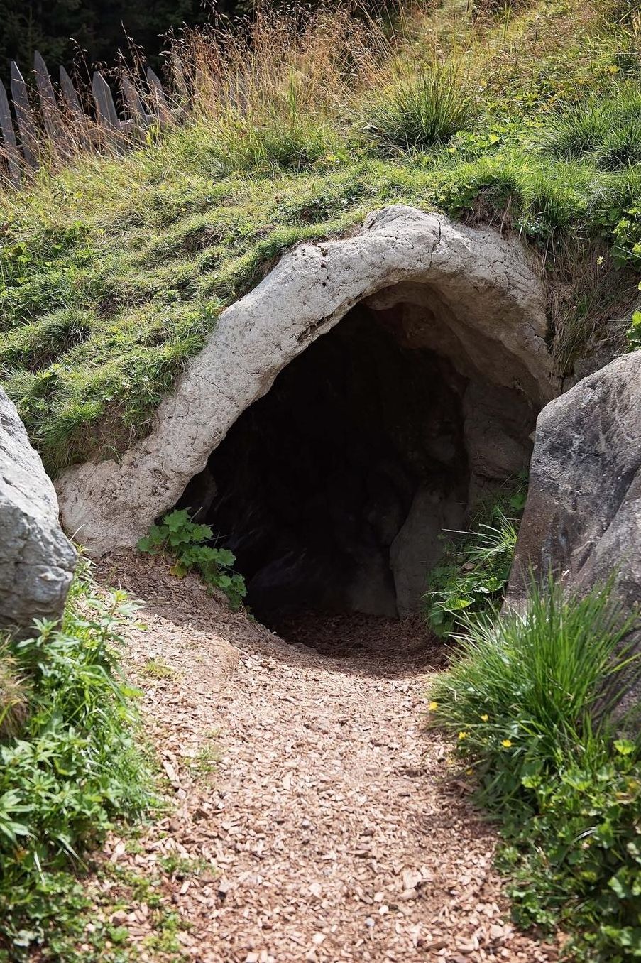 Cave Entrance Spelunking Journal: 150 Page Lined Notebook/Diary