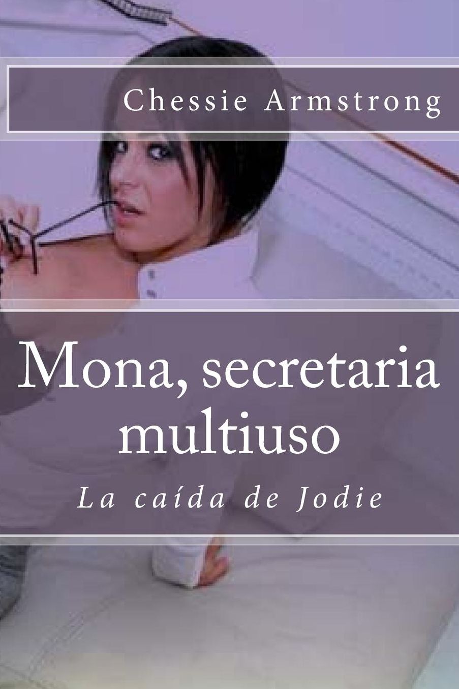 Mona, Secretaria Multiuso: La Caida de Jodie