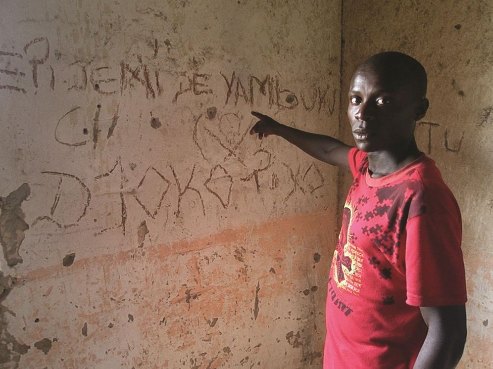 Consuming the Congo: War and Conflict Minerals in the World's Deadliest Place