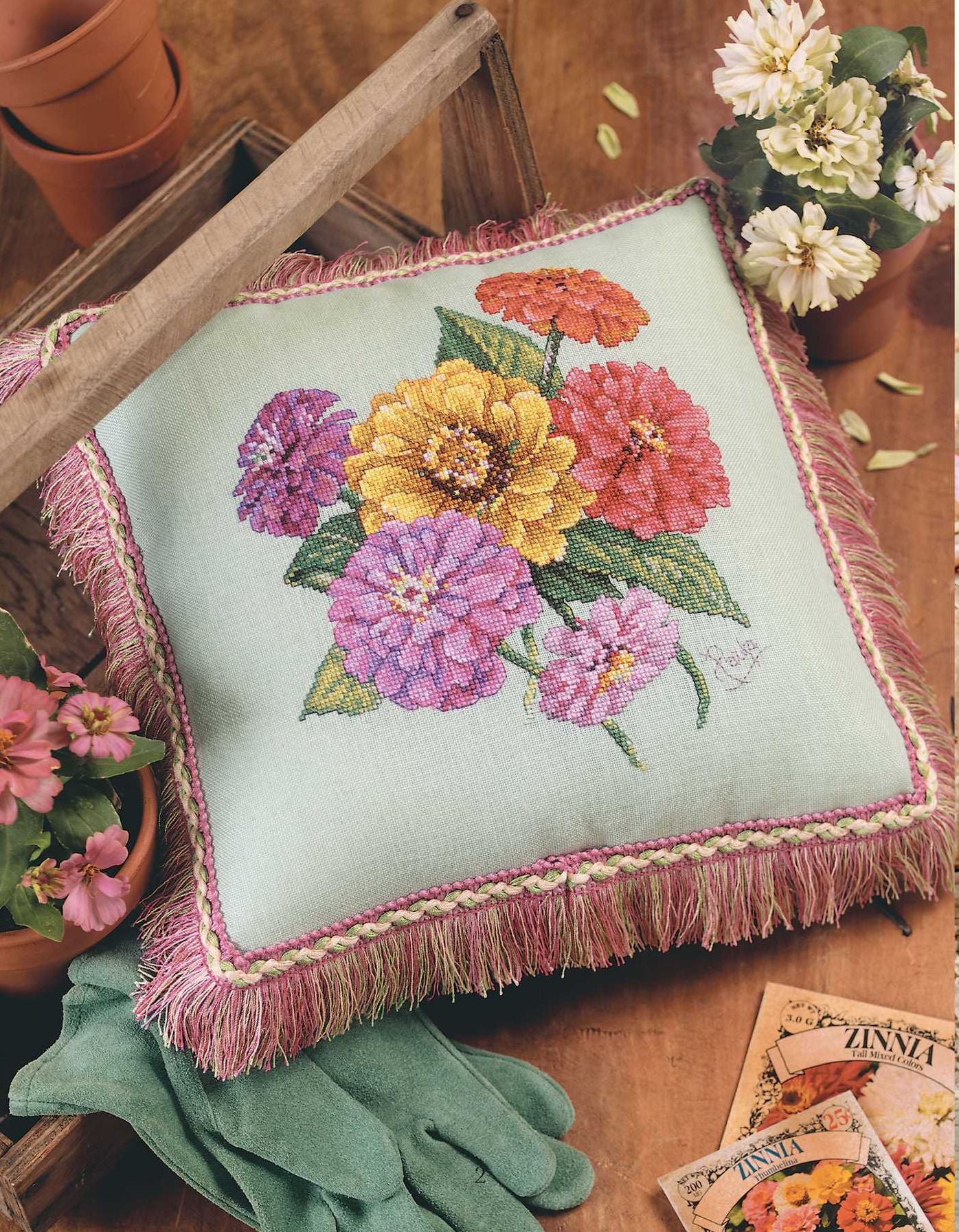 Pillows from Paula's Garden (Leisure Arts #3493)
