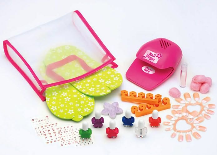 Ultimate Nail Studio