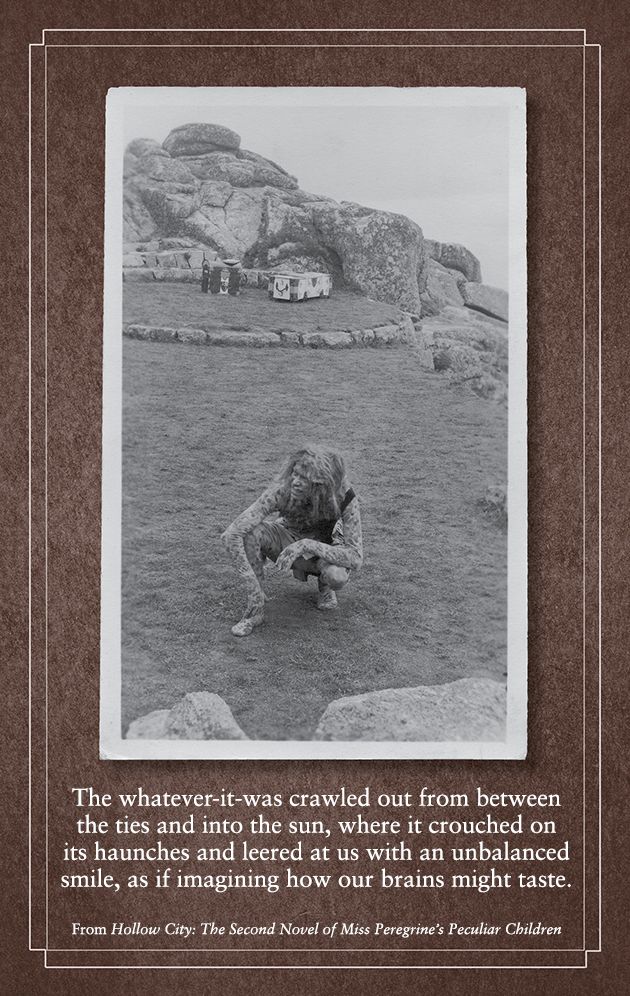 Hollow City: The Second Novel of Miss Peregrine's Peculiar Children