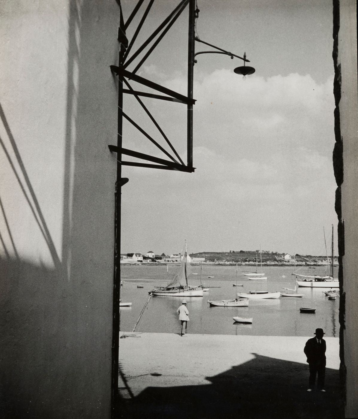 Florence Henri: Mirror of the Avant-garde 1927-40