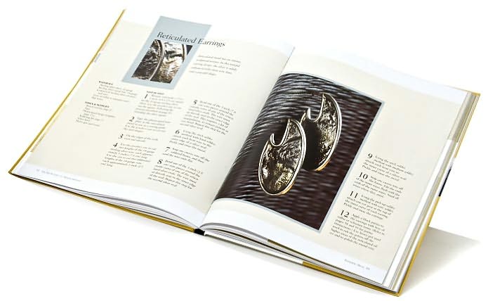 The Art & Craft of Making Jewelry: A Complete Guide to Essential Techniques