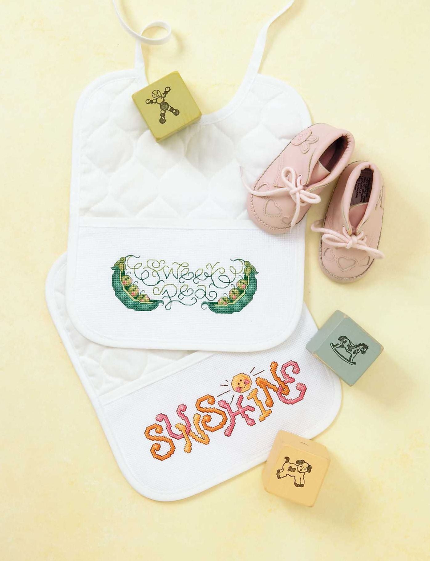 Baby Bibs To Cross Stitch (Leisure Arts #4028)